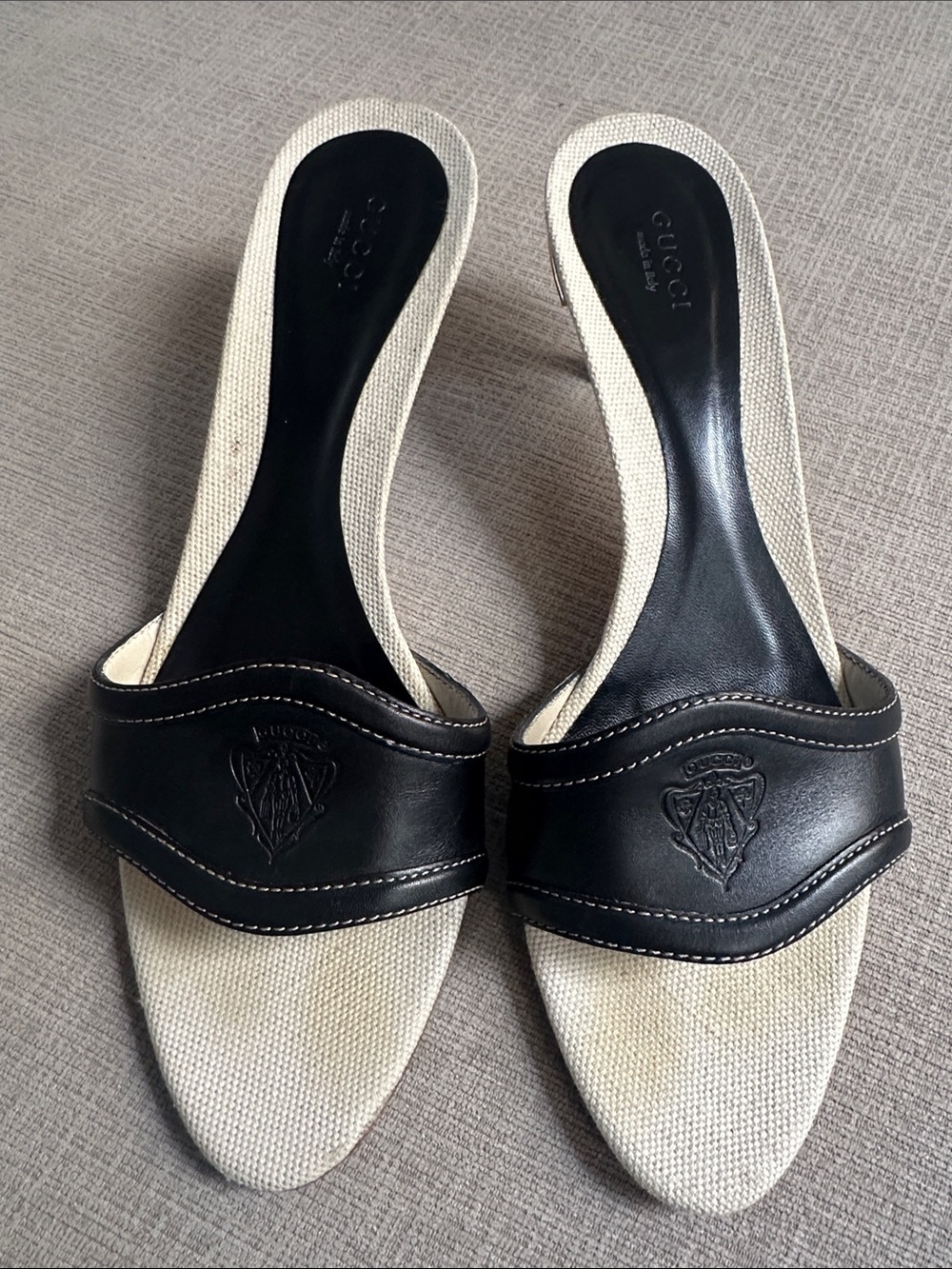 Gucci Black Leather and Cream Canvas Slip-On Mules
